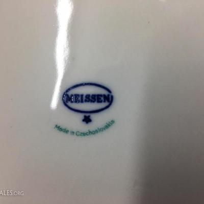 Meissen plates, cups, and saucers