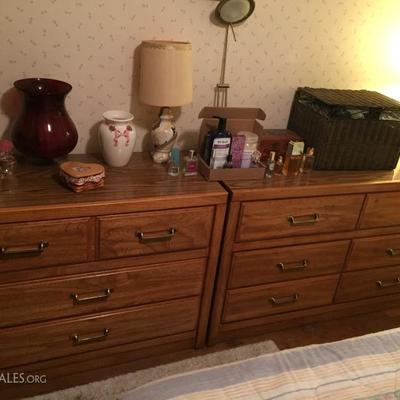 Formica-top wood twin bedroom set: two chests of drawers