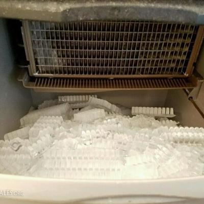 iceomatic ice machine model number iceu220ha3 serial # 13101280010 114