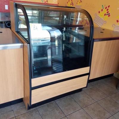 Refrigerated showcase by Federal Industries model CGR 3652 serial number 14021980344 - 3