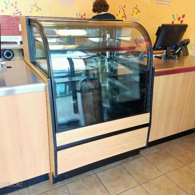 Refrigerated showcase by Federal Industries model CGR 3652 serial number 14021980344 - 3