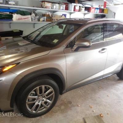 2015 Lexus 200nt/ 3000 miles/loaded.