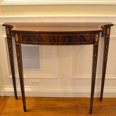 Stickley Furniture Hepplewhite console table (2/2)