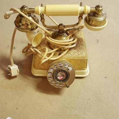 Vintage Snow White Rotary Phone