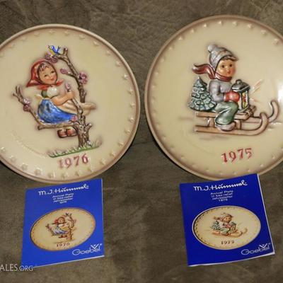1975-76 Hummel Annual Goebel Plates in boxes COAs