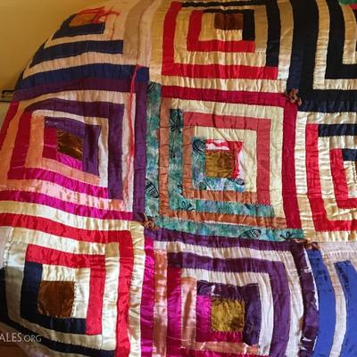 VINTAGE HAND MADE QUILTS
