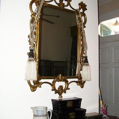 Some good wall mirrors in this sale.....