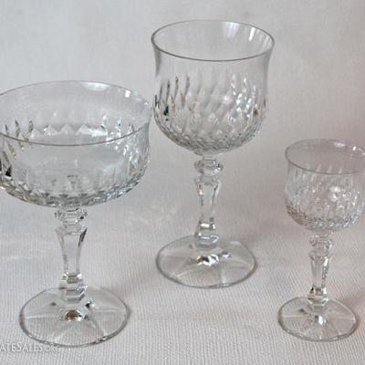fancy, faceted glassware - 10 champagne, 6 wine, & 9 sherry