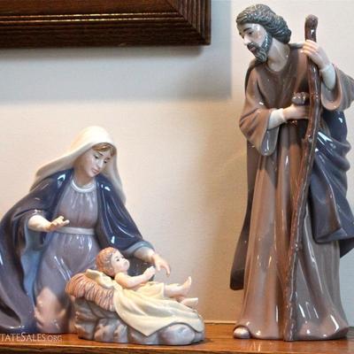 Holy Family - large, glazed porcelain figures