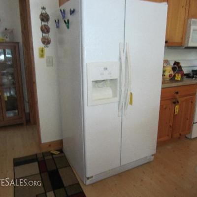 Roper Side By Side Refrigerator/Freezer