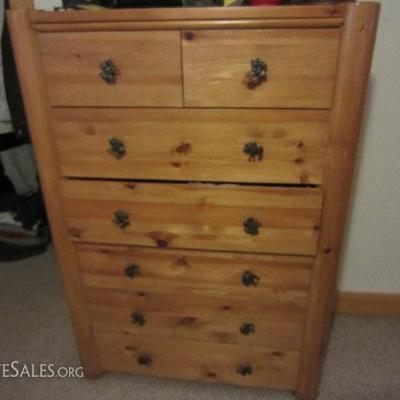 Chest of Drawers, 37x18x52