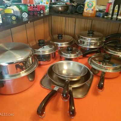 SALADMASTER STAINESS STEEL COOKWARE