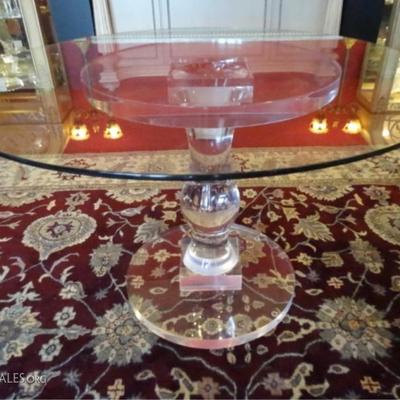 SOLID LUCITE BALUSTER FORM DINING TABLE IN EXCELLENT CONDITION