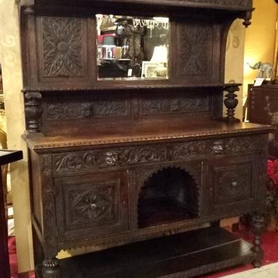 19TH CENTURY GOTHIC REVIVAL SIDEBOARD WITH MIRRORED HUTCH TOP