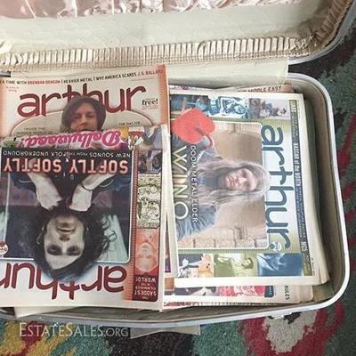 Collection of Arthur magazine (early 2000s)