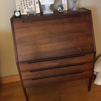 Walnut Danish Modern drop lid desk - COOL!