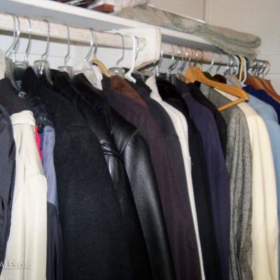 MENS CLOTHING, SUITS, JACKETS