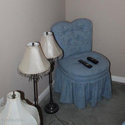 Pair of lamps, blue upholstered chair