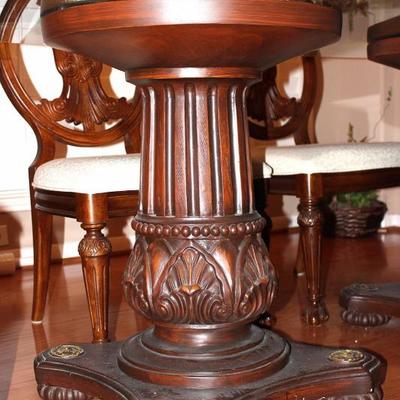 Dinning room double pedestal table