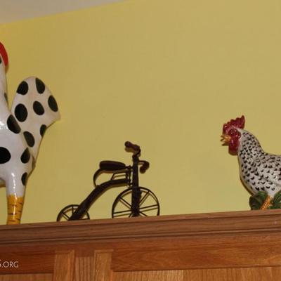 Roosters, decorative bike