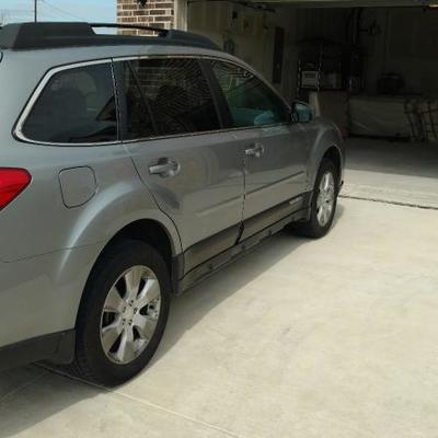 2011 Subaru Outback with 28,945 miles!  $16,500 OBO 2.5I limited