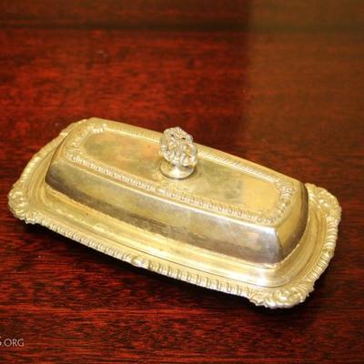 Silver plate butter dish w glass liner