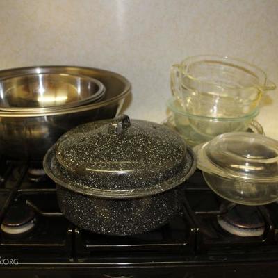 Stainless steel insulated Caraffe; Lg stainless steel mixing bowls; Med graniteware dutch oven; Vintage Pyrex mix/pour bowl