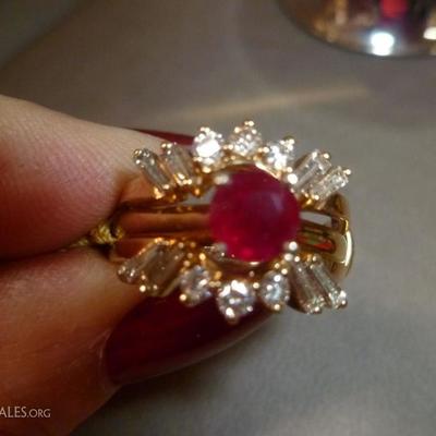 14k 1 CT. RUBY WITH 1 CT. TW. DIAMOND RING GUARD