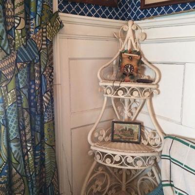 Wicker corner shelf, cuckoo clock