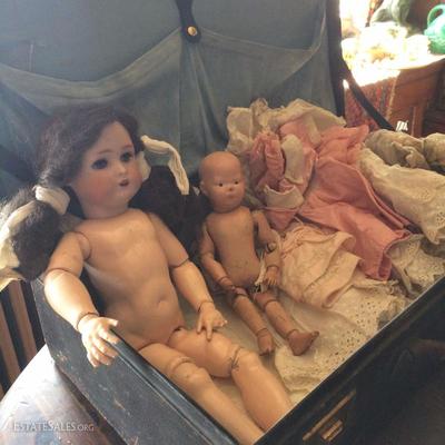 A couple of antique 1900s - 1920s dolls: one Kammer and Reinhardt doll with bisque head (mold #126) & composition body and original...