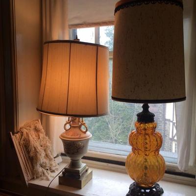 Lots of large and in charge vintage lamps!