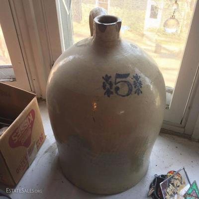 Huge antique stoneware jug with salt glaze (5 gallon?)