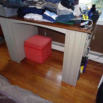 Crafter's Desk