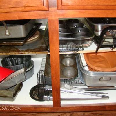 baking sheets and cookware 
