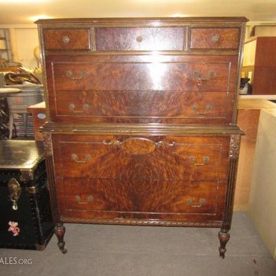 Antique Chest of Drawers on Casters, 40