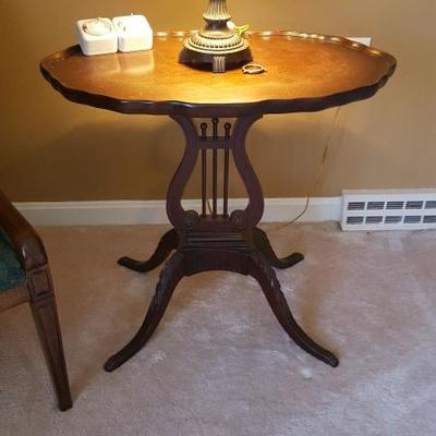 Lyre Table
