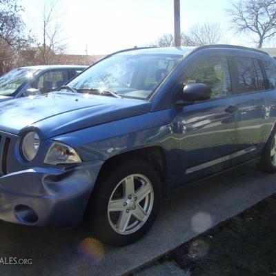 2007 Jeep Compass Sport with 109,576 miles.  For more information, please call 708-995-7746.  $4200