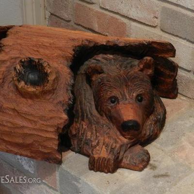 Mert carved bear