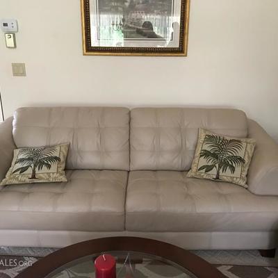 Nice leather sofa. clean like new  90