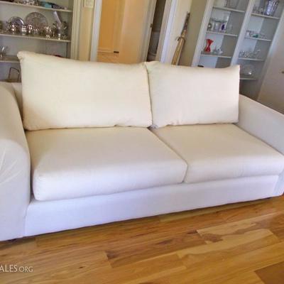 Sofa $398
90 X 34 X 26