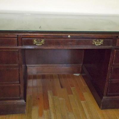 Sligh executive's desk with inlaid leather $495
70 X 35 X 30 1/2