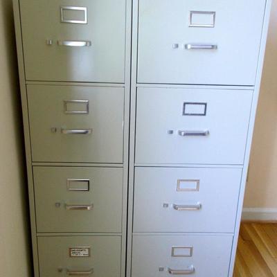 2 file cabinets $15 each