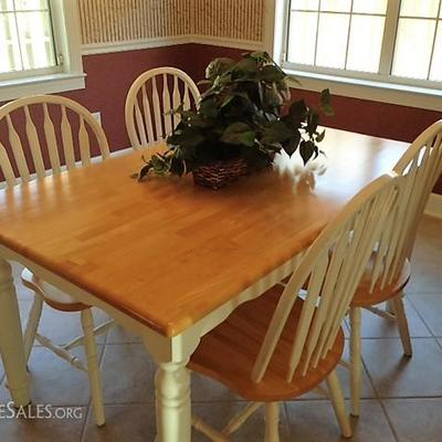 Solid Wood Kitchen Table and Four Chairs
