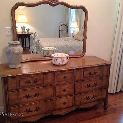 Solid Wood Thomasville French Style Dresser and Mirror