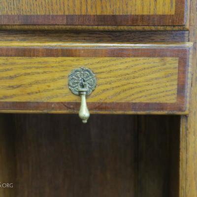 Detail, Oak pewter cupboard