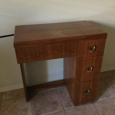 Sewing table 