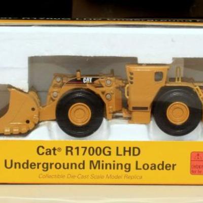 CAT R1700G LHD Underground Mining Loader Cast