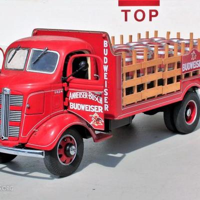 1938 Budweiser Beer Truck Model w/Kegs