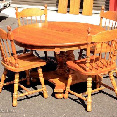 Family Heirloom St John's Round Oak Dining Table & Chairs