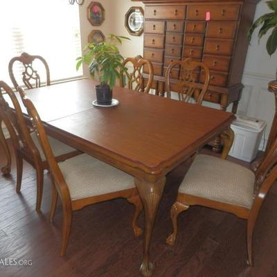 THOMASVILLE DINING TABLE & 6 CHAIRS